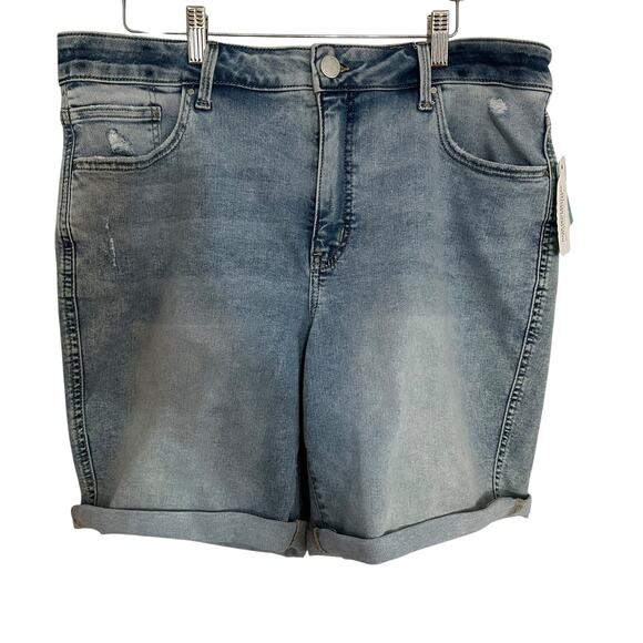 Maurices Everflex High-Rise Rolled-Hem Bermuda Shorts Plus Size 18 Super Stretch - Picture 1 of 6